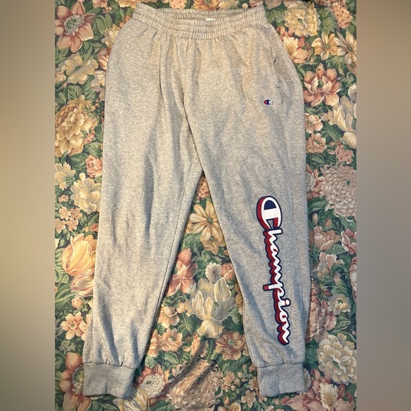 CHAMPION GRAPHIC PANTS - Picture 1 of 3